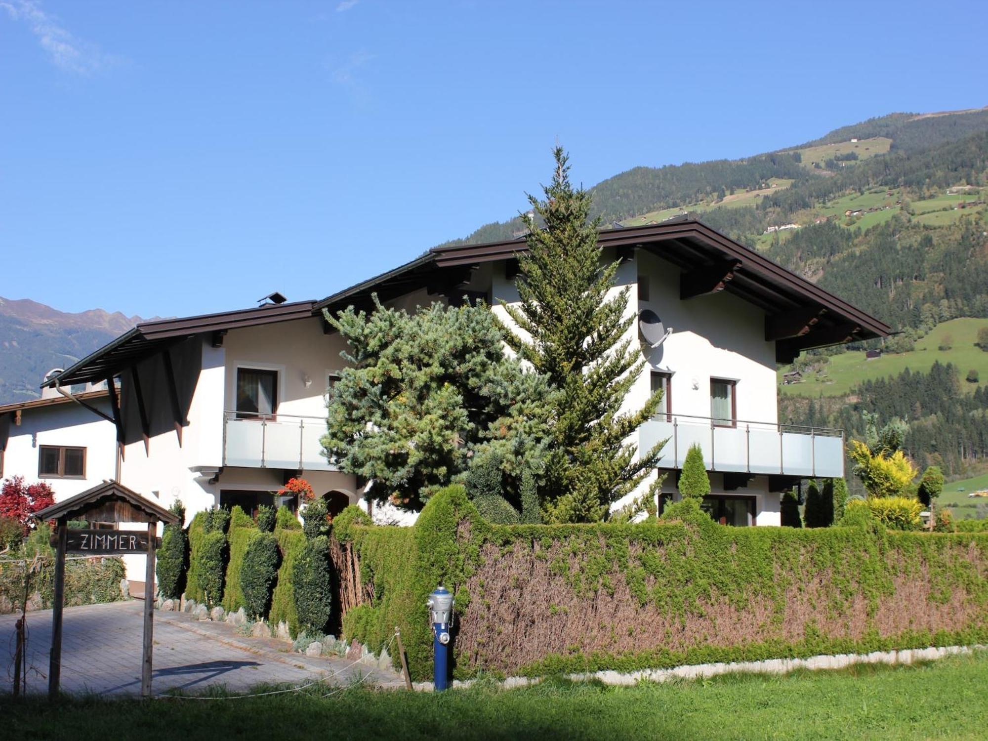 Cozy Apartment In Aschau Im Zillertal Near Ski Lift Esterno foto
